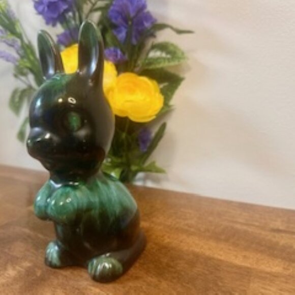 Blue Mountain Pottery Bunny Vintage Canadian Figurine Retro Decor Rabbit - Picture 3 of 5